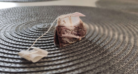 Drugie życie torebki herbaty: Praktyczne sposoby na wykorzystanie w domu